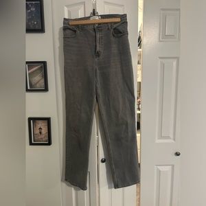 Abercrombie the 90’s straight jean ultra high rise in gray - size 8 curve love